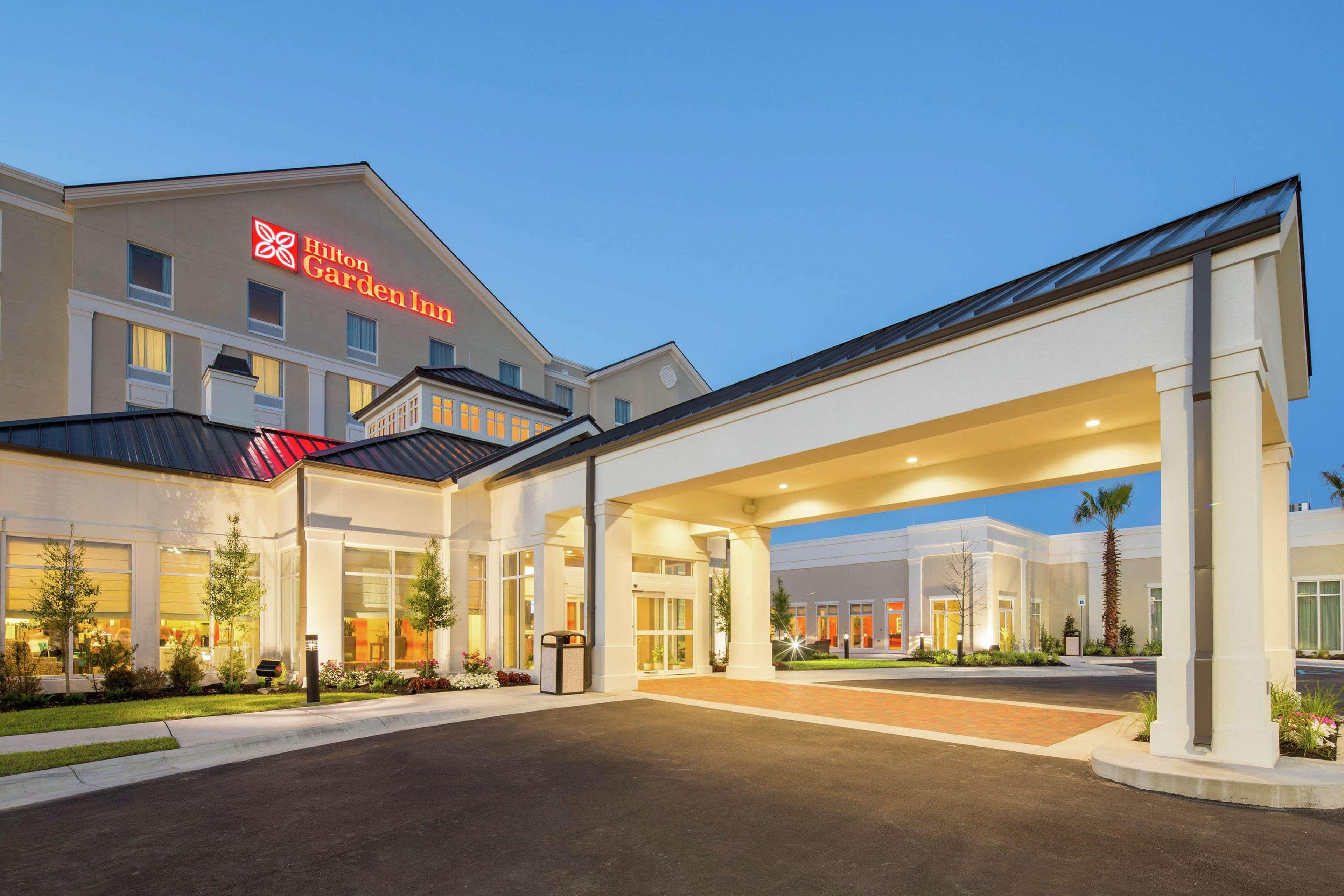Hilton Garden Inn Pascagoula Exterior photo